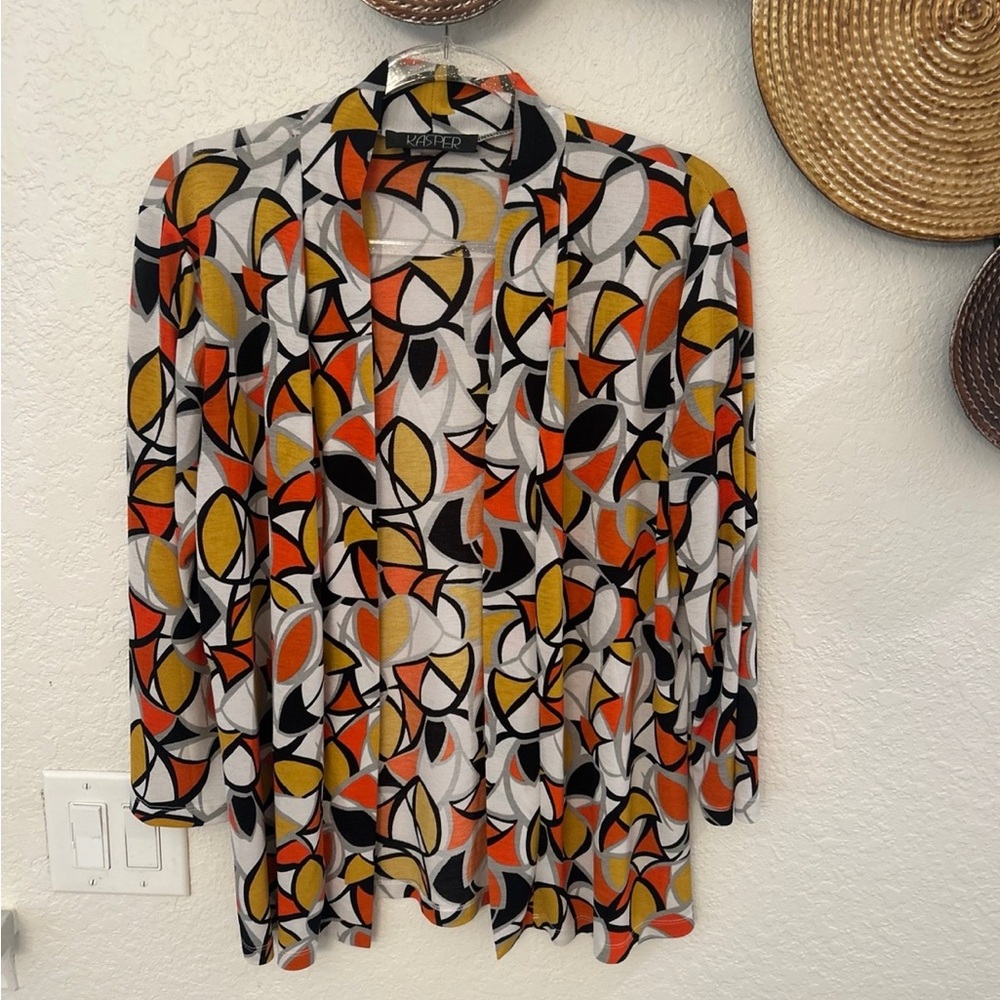 Kasper light‎ weight multi-color cardigan with an abstract print M